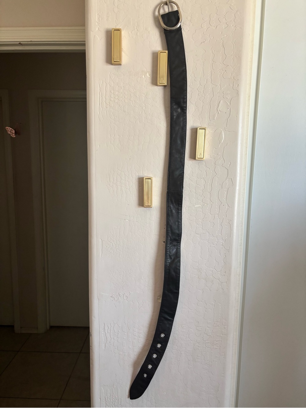 Black Leather Belt - Unbranded, 36 inches long